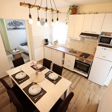 Appartement Rustica With Exclusive Use Of The Pool